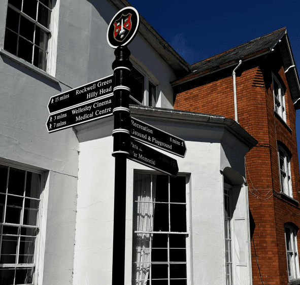 image of wellington high street
